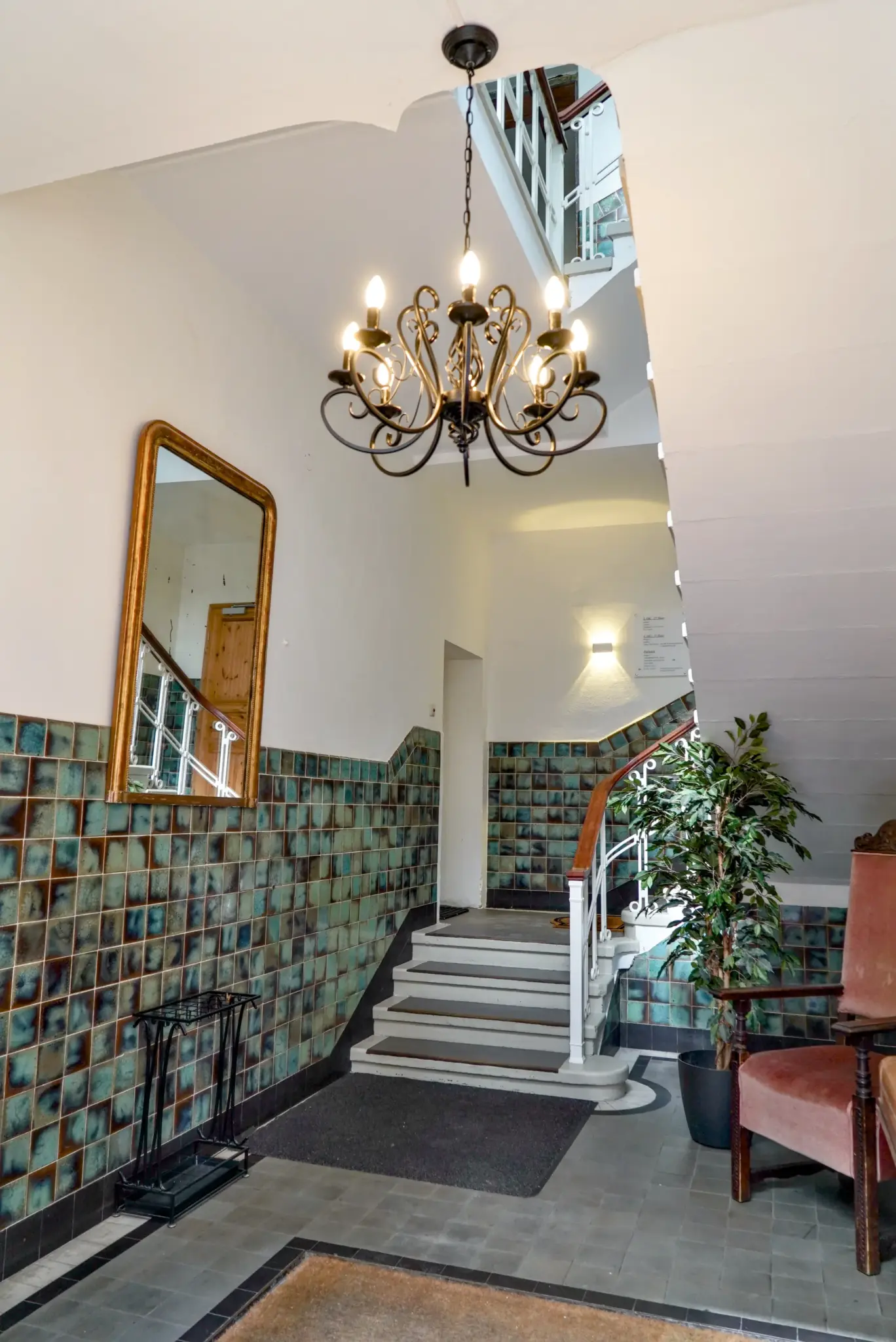 Villa Balance Berlin entrance stairwell